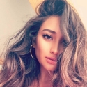 Shay Mitchell 